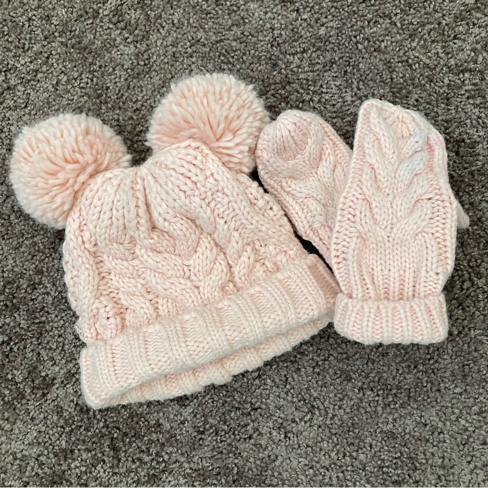 GAP Beanie with Mittens Set